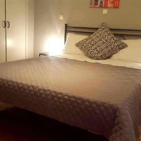 Cozy And Minimal Apartment ピレウス エクステリア 写真